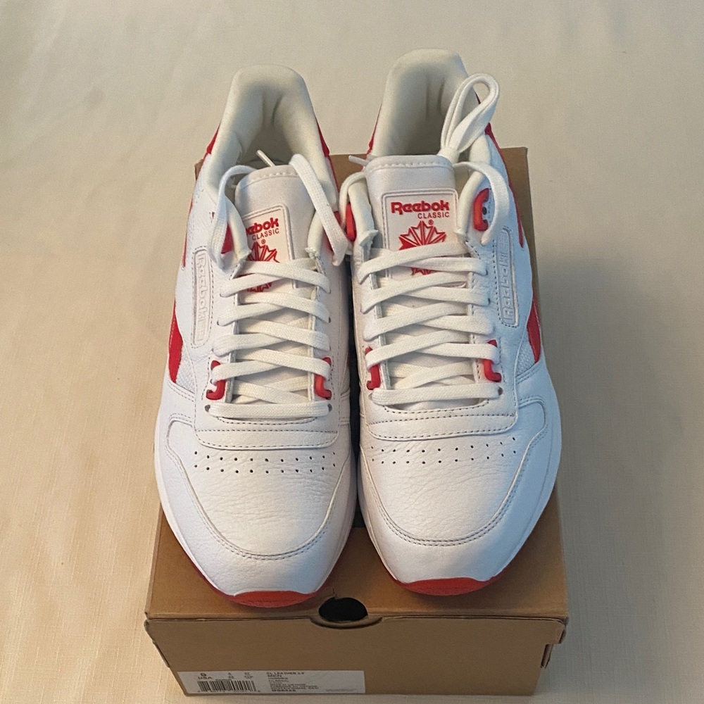 Reebok CL Leather 2.0 Sneakers